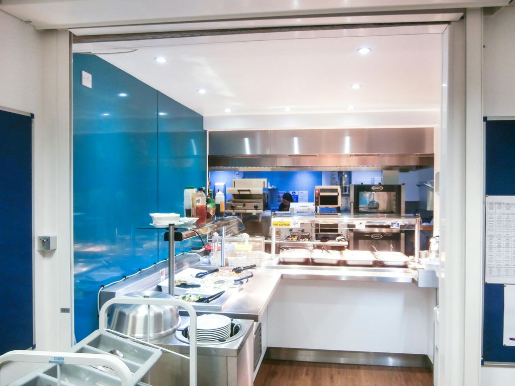 Property photo 3 of 6 517523 Fulham Road Sw6 Office For Rent West London  Int Canteen.Jpg