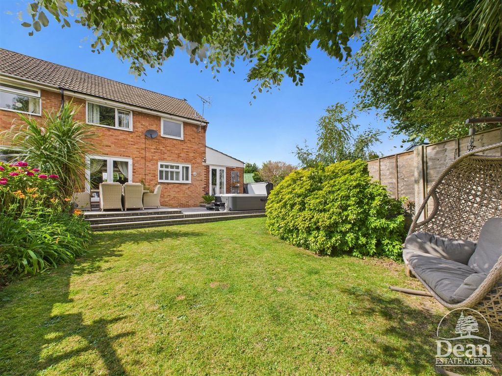 Property photo 3 of 16