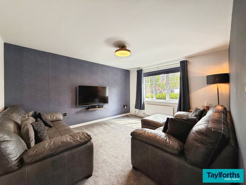 Property photo 2 of 22