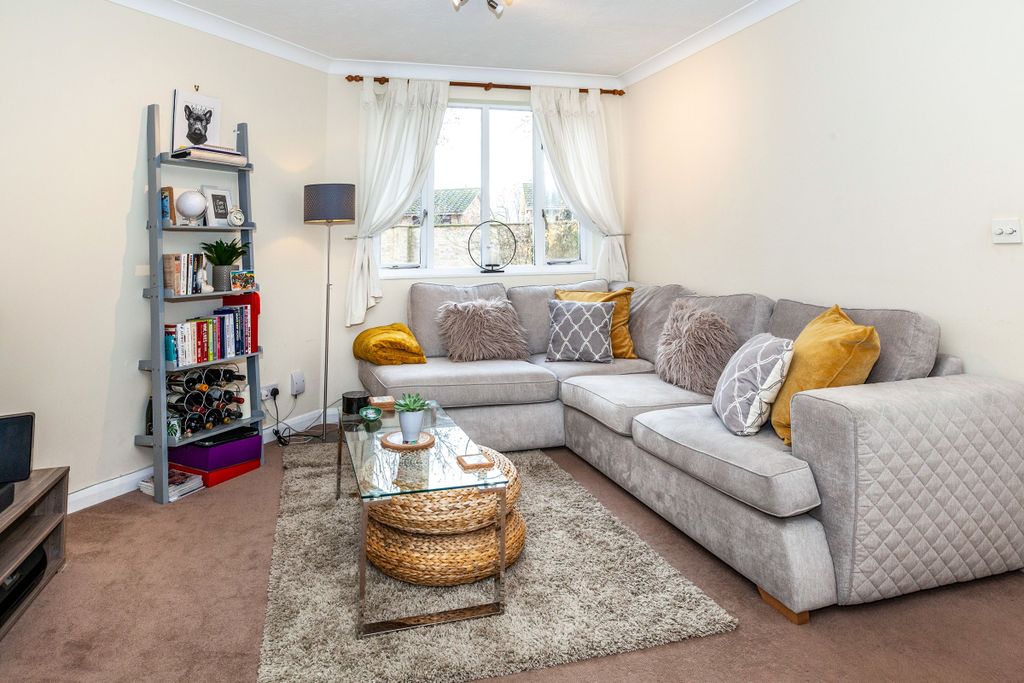 Property photo 3 of 9 0Bf24806-30F4-41c1-8