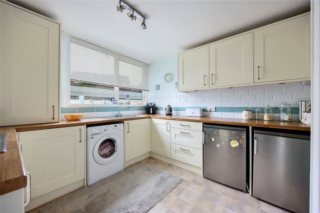 Property photo 2 of 15 Picture No. 04