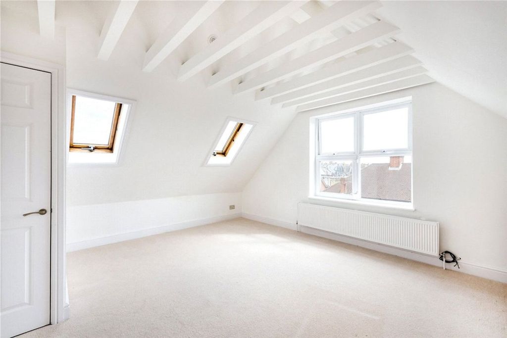 Property photo 2 of 7