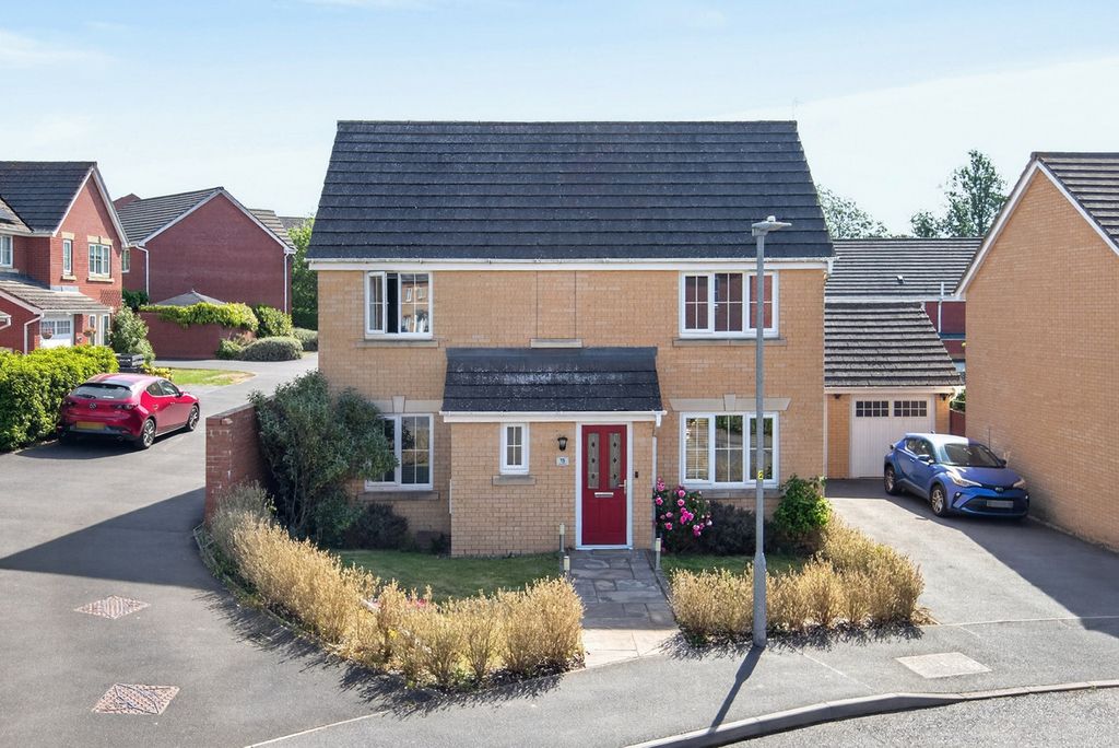 Property photo 1 of 35