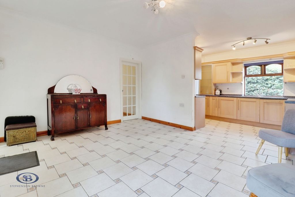 Property photo 3 of 23 Pbox-Img.Jpg