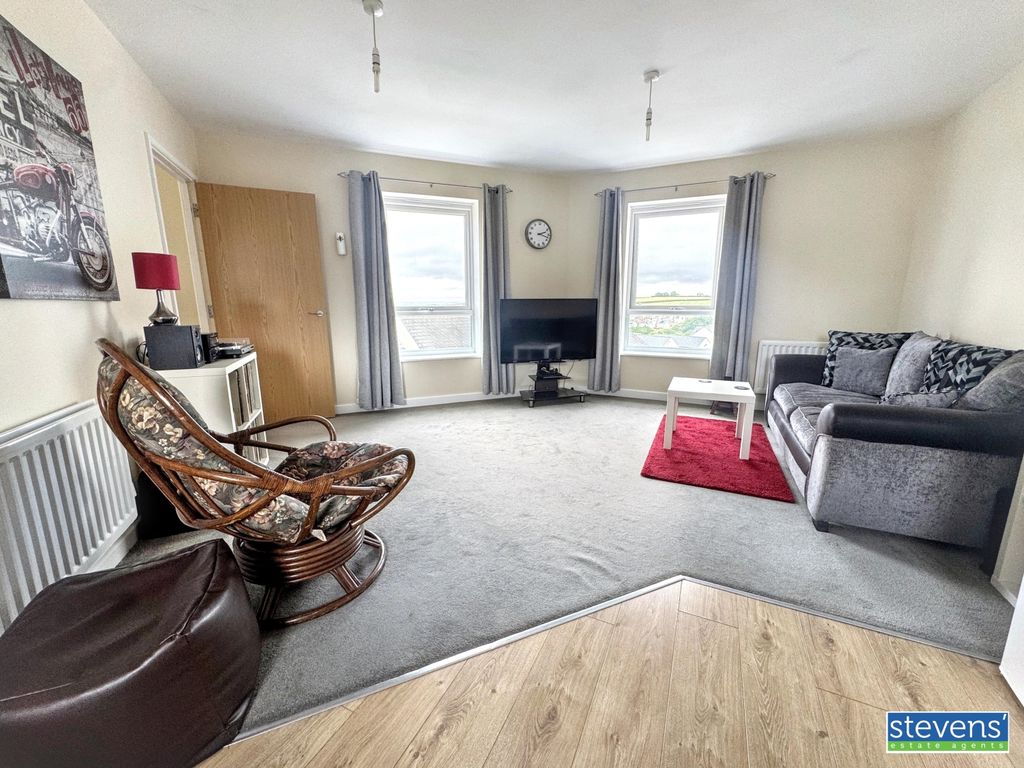 Property photo 3 of 8 Img_0851
