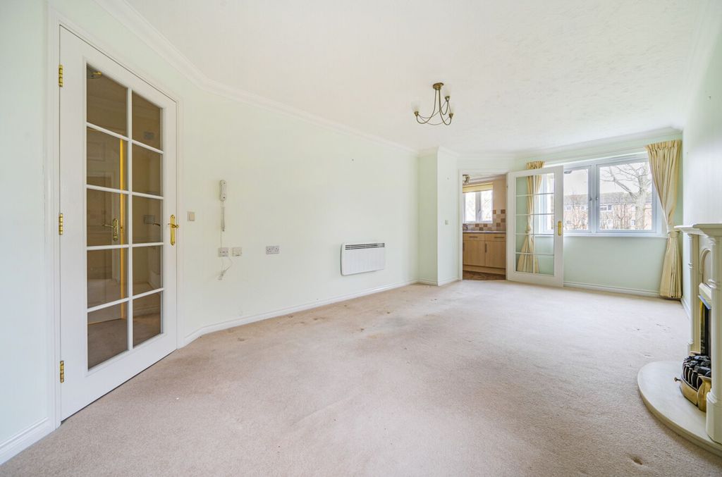 Property photo 2 of 10