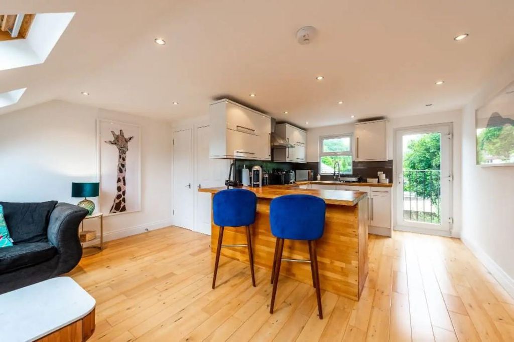 Property photo 1 of 14 8.Jpg