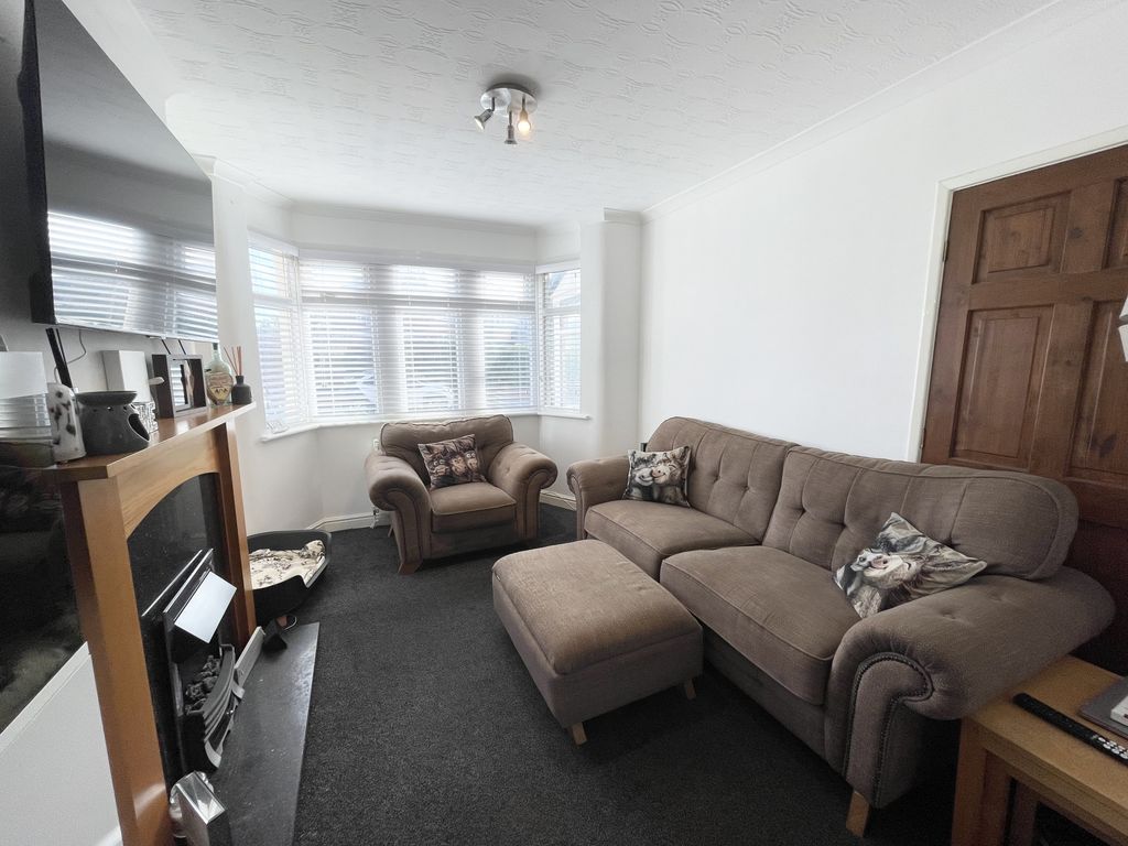 Property photo 2 of 24