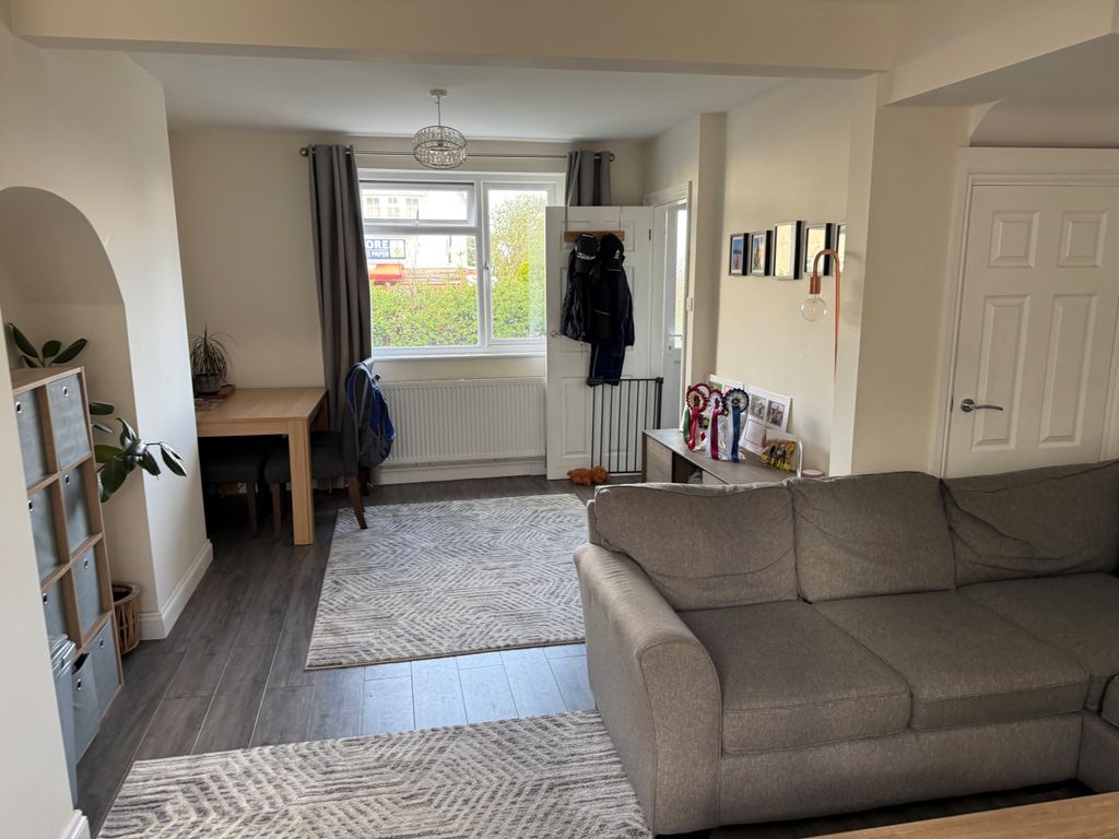 Property photo 2 of 4 View