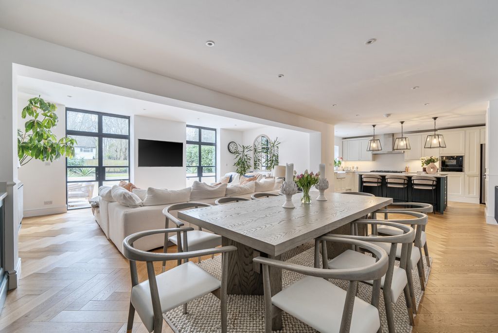 Property photo 1 of 37 Picture 1