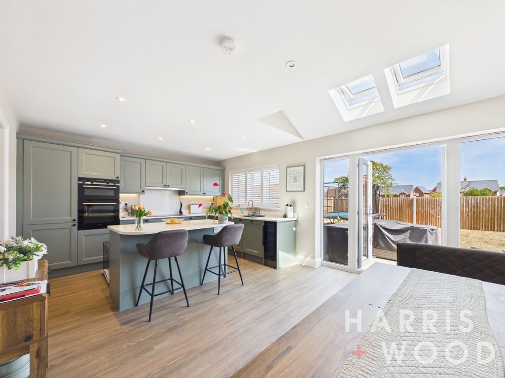 Property photo 2 of 37 5360704