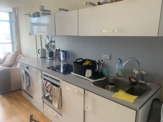Property photo 3 of 7 Kitchen