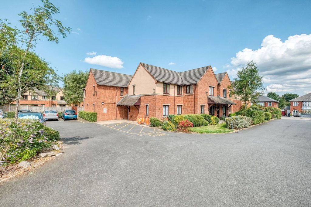 Property photo 1 of 16