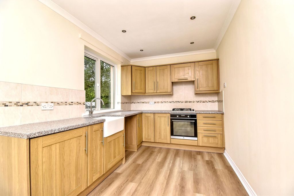Property photo 3 of 8 Kitchen Angle 1