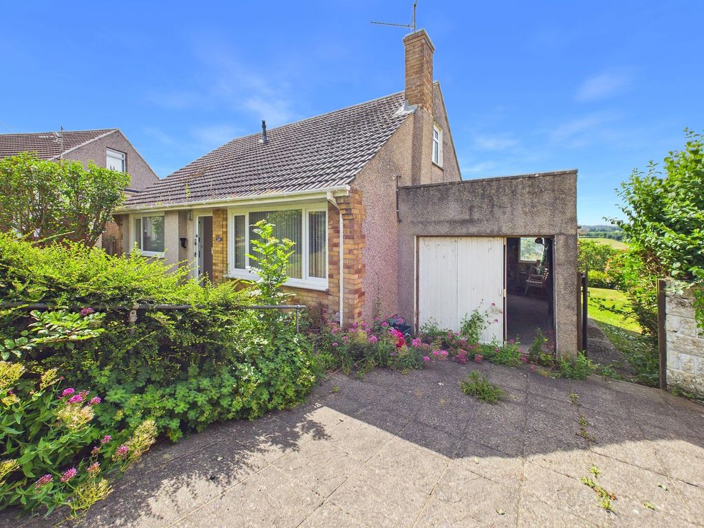 Property photo 2 of 16