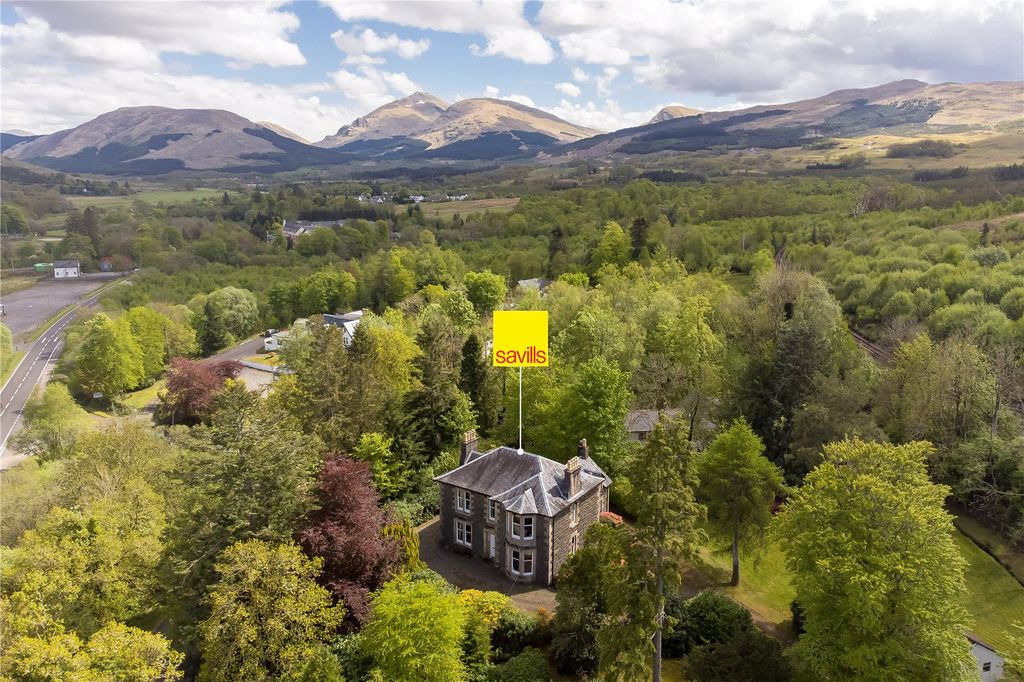 Property photo 1 of 36 Glenlyon House