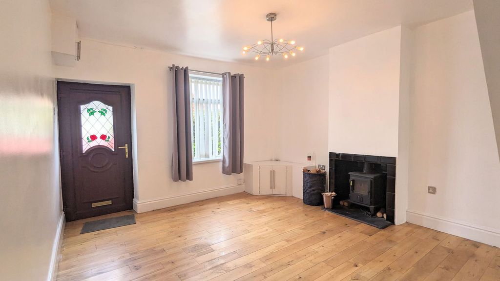 Property photo 3 of 18