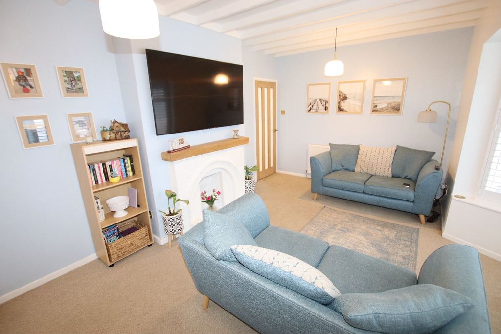Property photo 2 of 30 Gallery