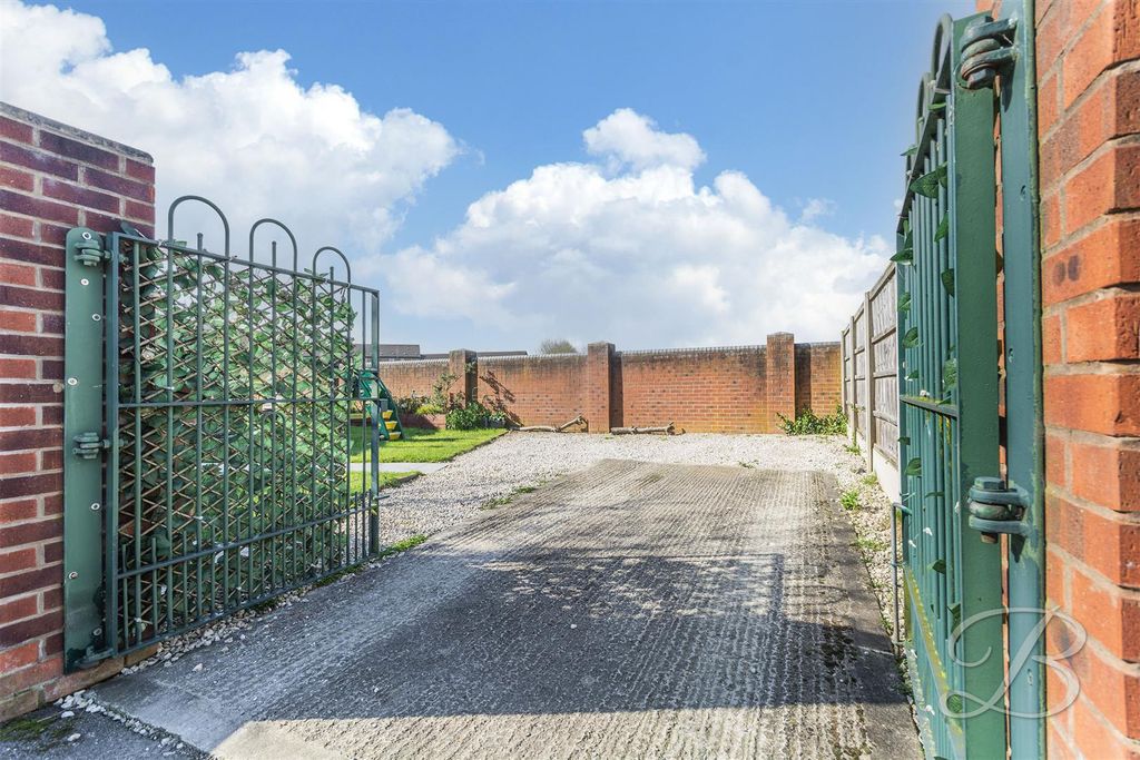Property photo 2 of 22 Ccltd-6.Jpg