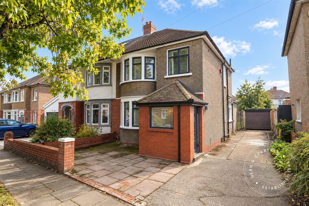 Property photo 1 of 38 St Anthony, Herncrabtree, Prophotography (2).Jpg