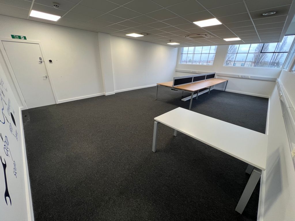 Property photo 3 of 9