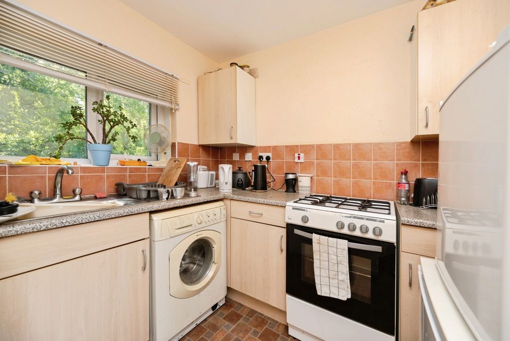 Property photo 3 of 16 Pbox-Img.Jpg