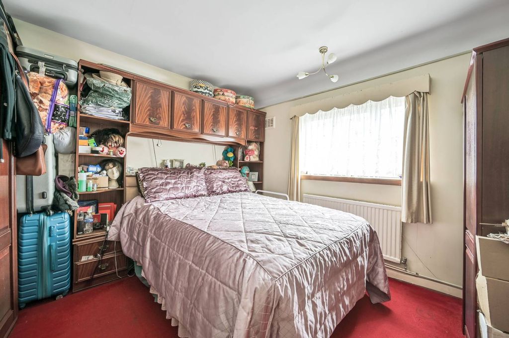 Property photo 3 of 5