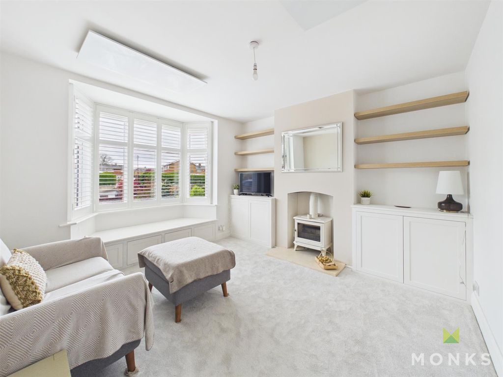 Property photo 3 of 36 Cam05160G0-Pr0077-Still001.Jpg