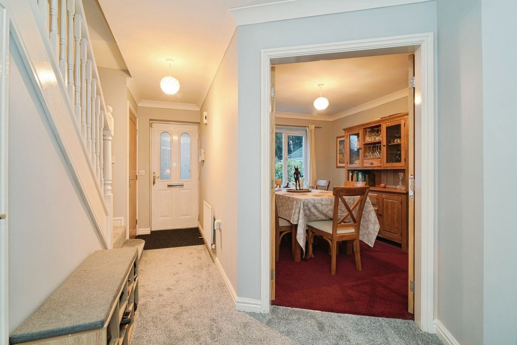 Property photo 2 of 18 Pbox-Img.Jpg