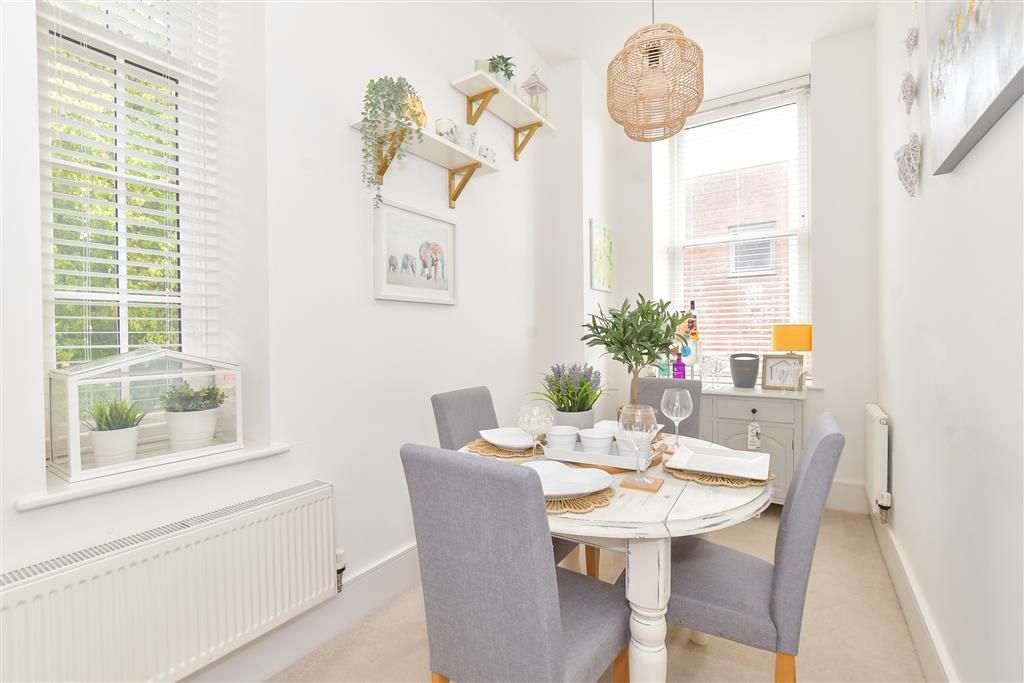 Property photo 3 of 12 Kitchen/Diner