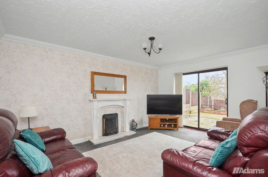 Property photo 2 of 21