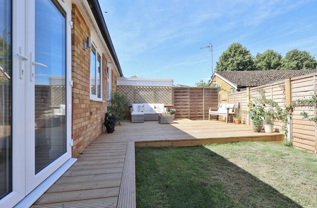 Property photo 2 of 29