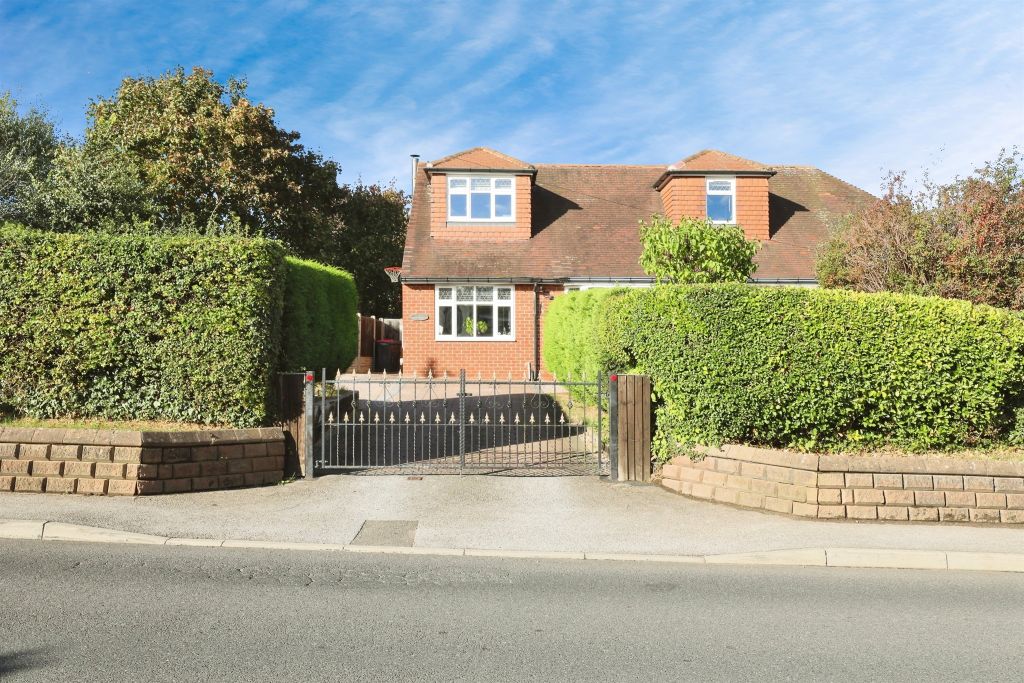 Property photo 2 of 27