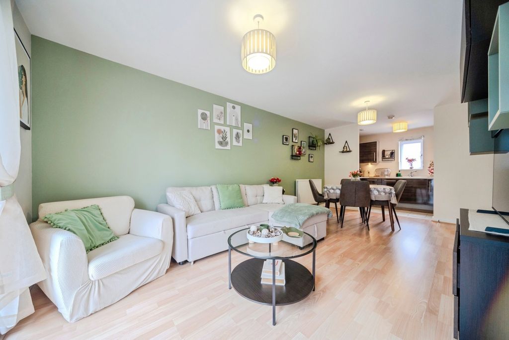 Property photo 2 of 15 Pbox-Img.Jpg