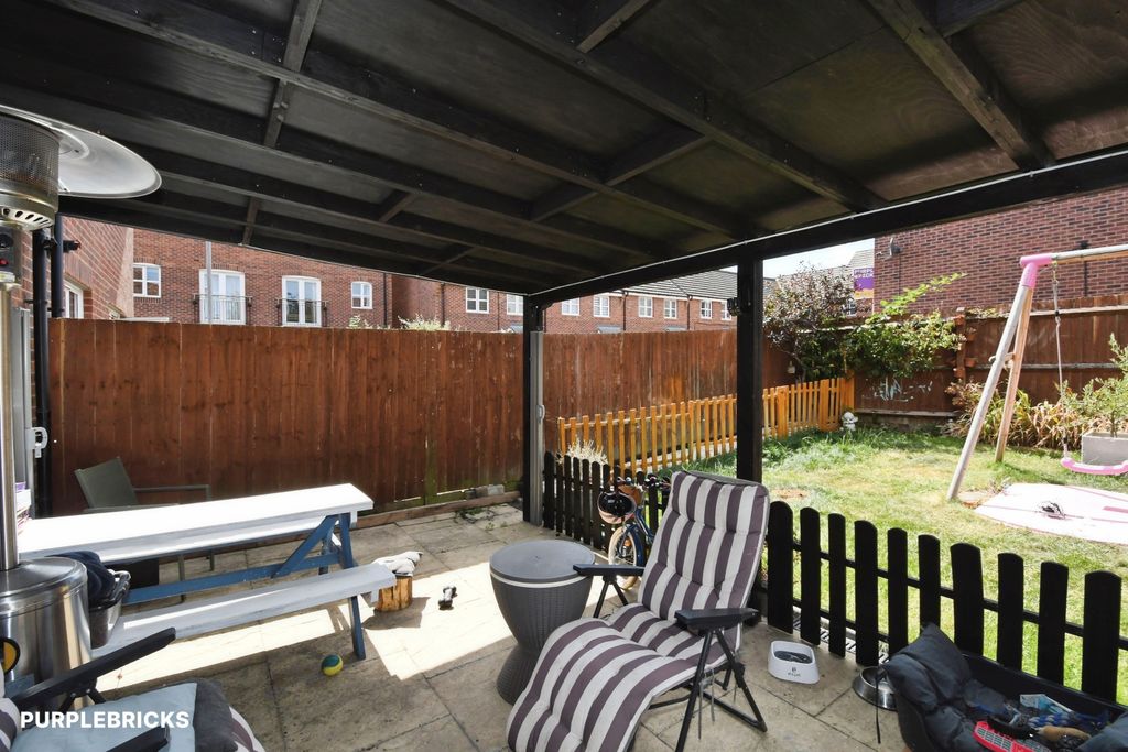 Property photo 2 of 29