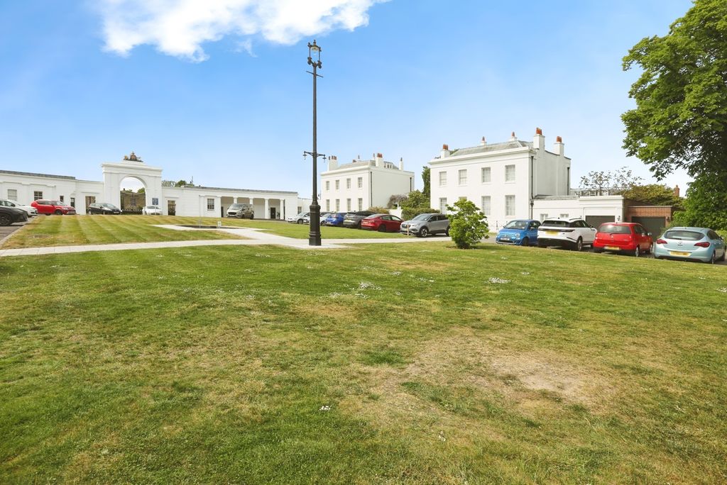 Property photo 1 of 17 Photo