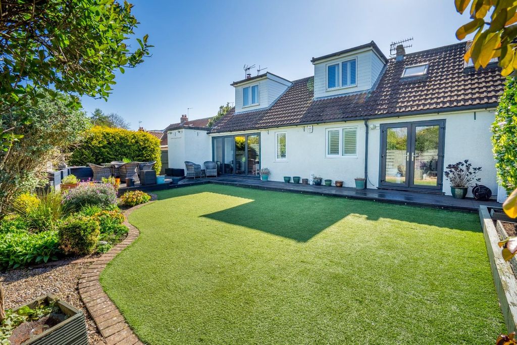 Property photo 2 of 37 49tv-4.Jpg