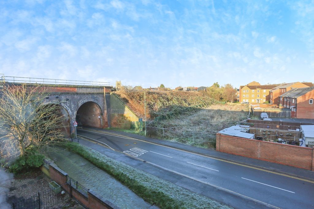 Additional image 8 of 2 bed flat for sale12 Brook Street, Loughborough LE12