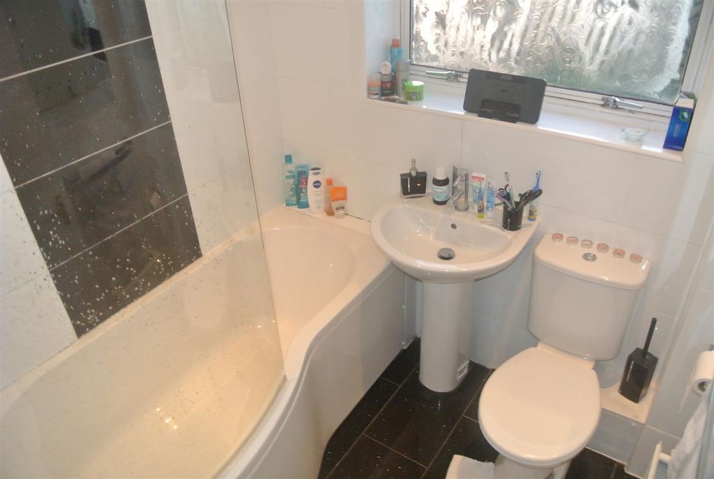 Property photo 3 of 8 Image