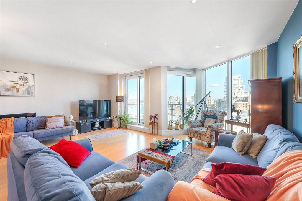 Property photo 1 of 26 Reception