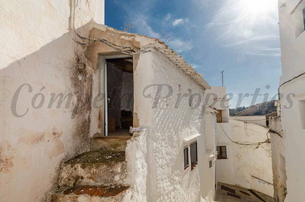 Property photo 1 of 7