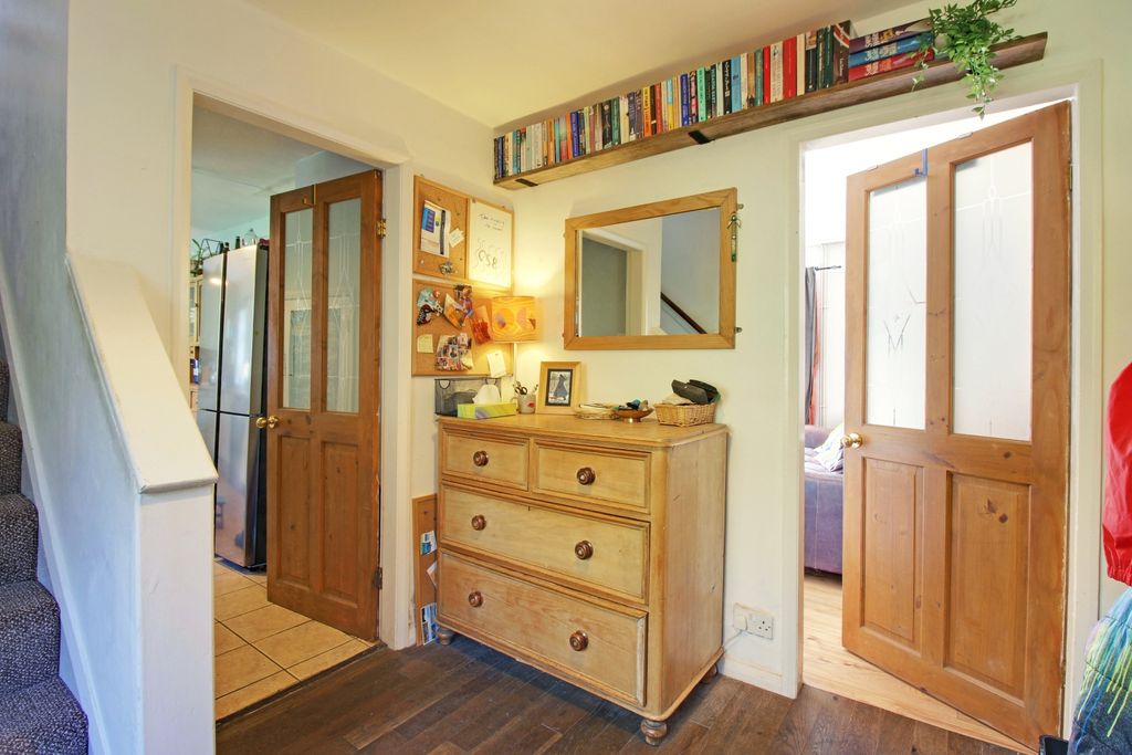 Property photo 3 of 22 Hallway