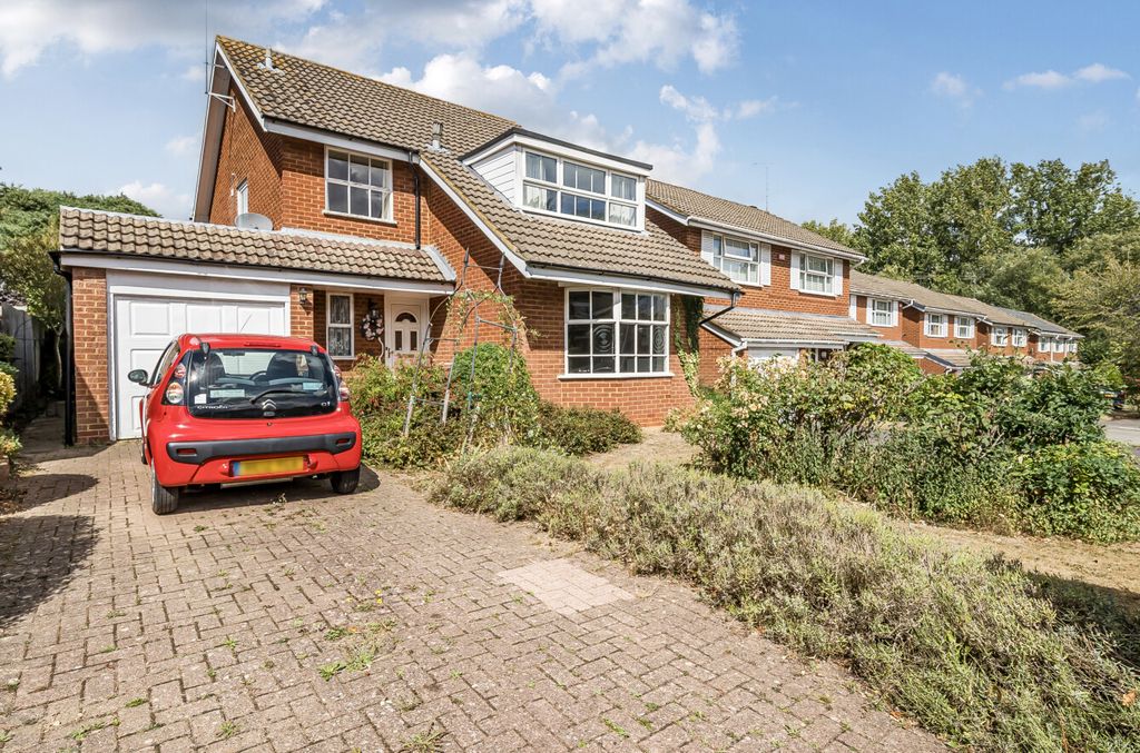 Property photo 1 of 16 1345078-1-68B05Db...
