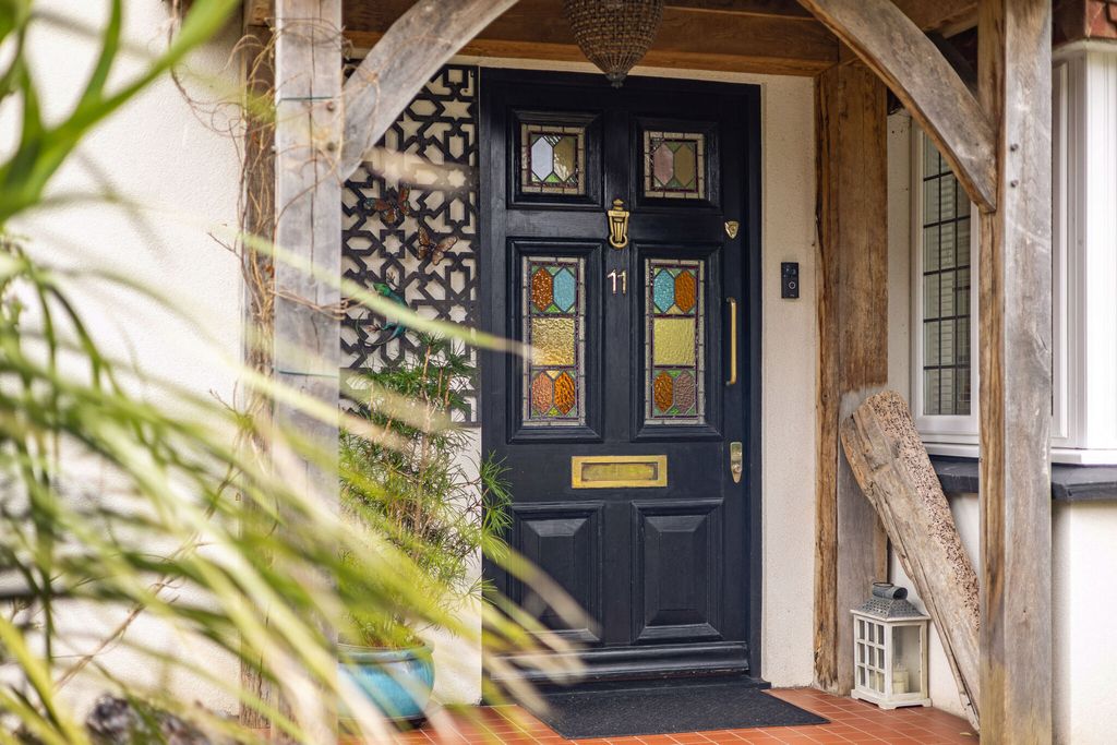 Property photo 2 of 30