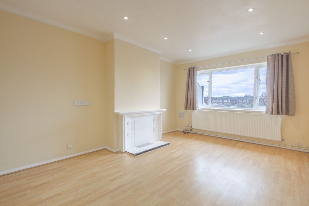 Property photo 3 of 10 Gallery