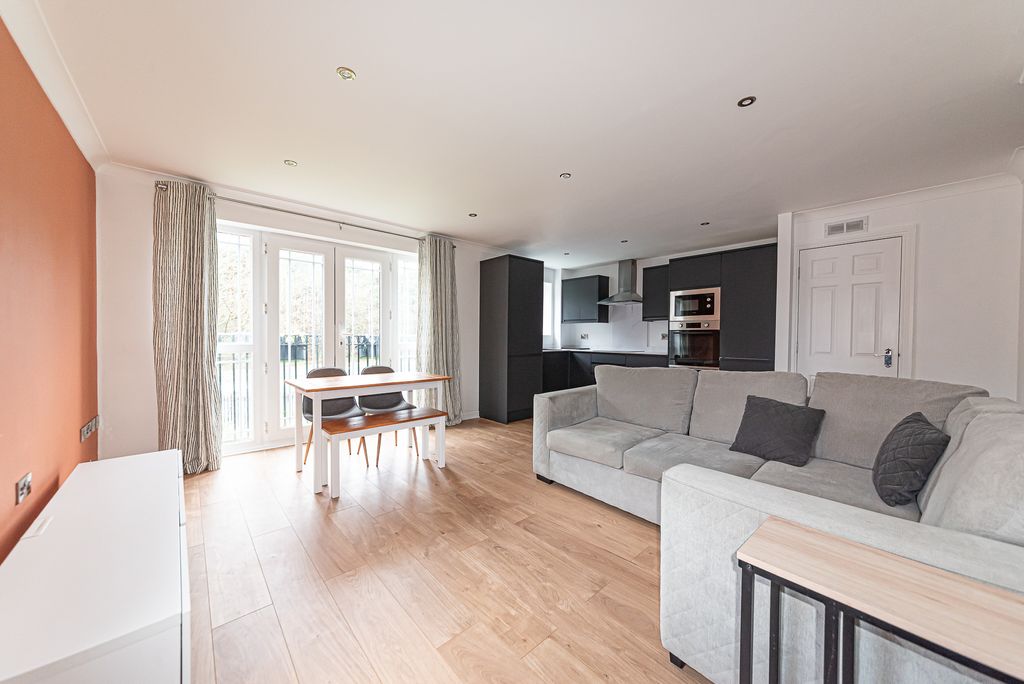 Property photo 3 of 23 13