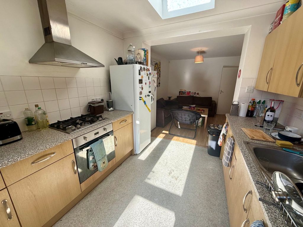 Property photo 3 of 13 Picture No. 18