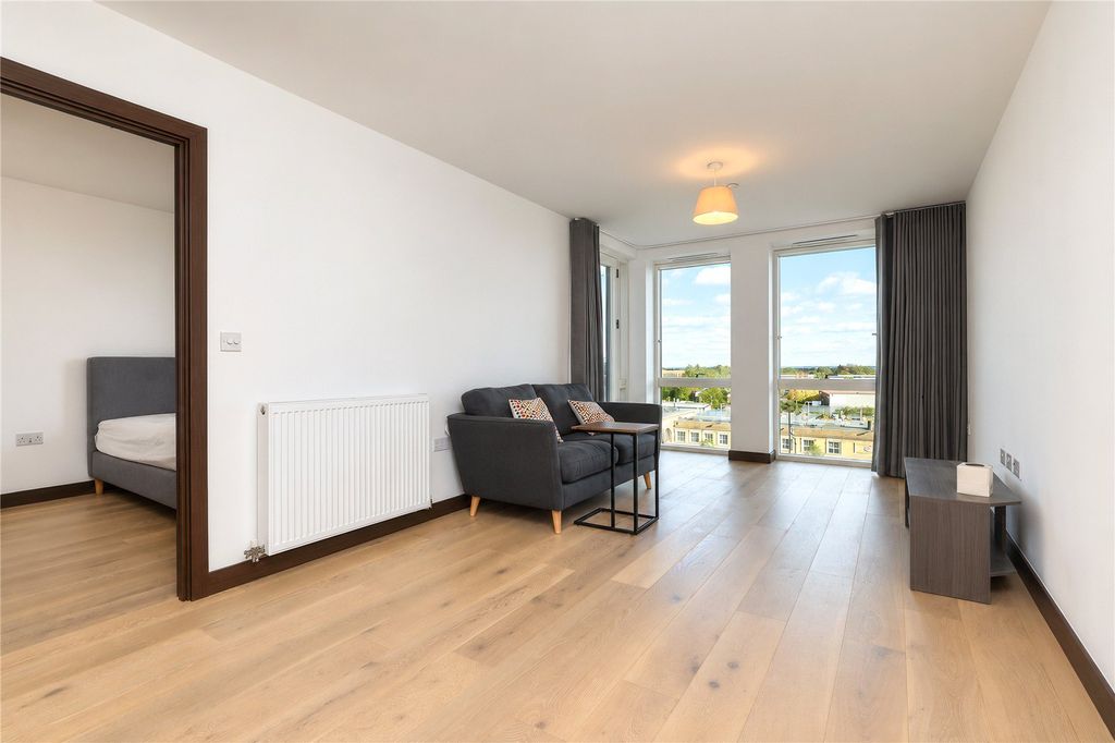 Property photo 3 of 10 Picture No. 02