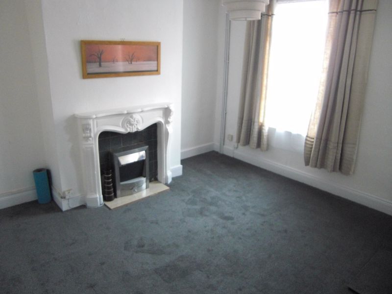 Property photo 2 of 7 Photo 7