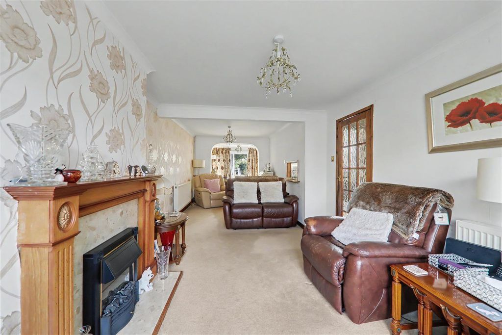 Property photo 3 of 17 Img_1111-Img_1113.Jpg
